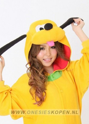 Disney Pluto onesie kigurumi sazac detail
